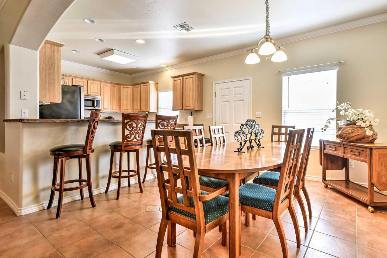 Waterfront Corpus Christi Townhome With Pool And Dock! المظهر الخارجي الصورة