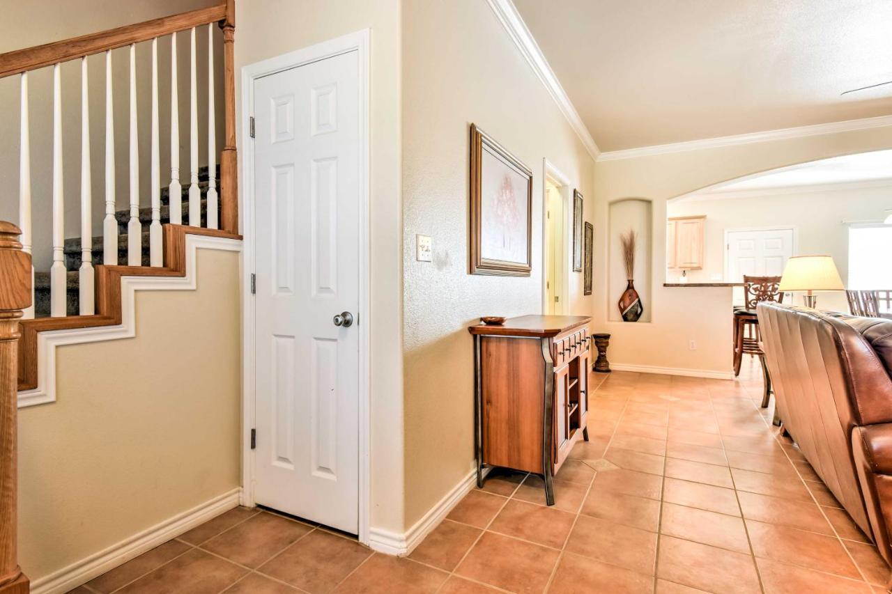 Waterfront Corpus Christi Townhome With Pool And Dock! المظهر الخارجي الصورة