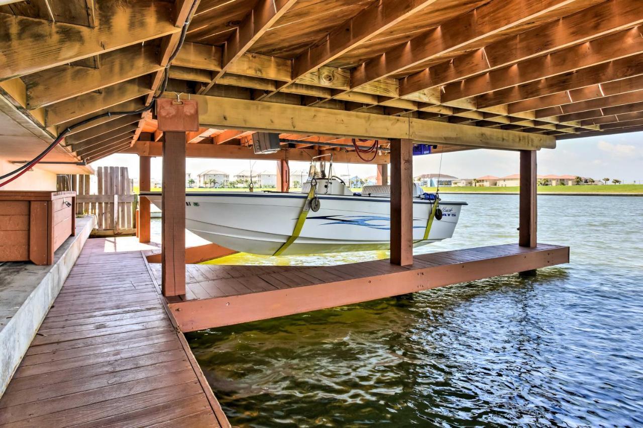 Waterfront Corpus Christi Townhome With Pool And Dock! المظهر الخارجي الصورة