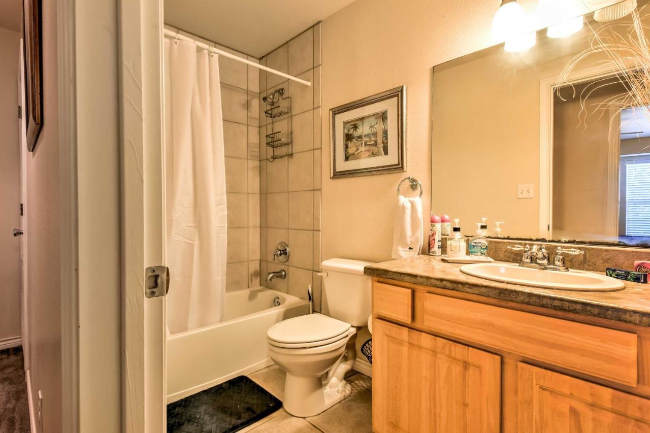 Waterfront Corpus Christi Townhome With Pool And Dock! المظهر الخارجي الصورة